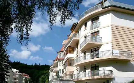Prodej garážového stání 16 m2, Křižíkova, Karlovy Vary