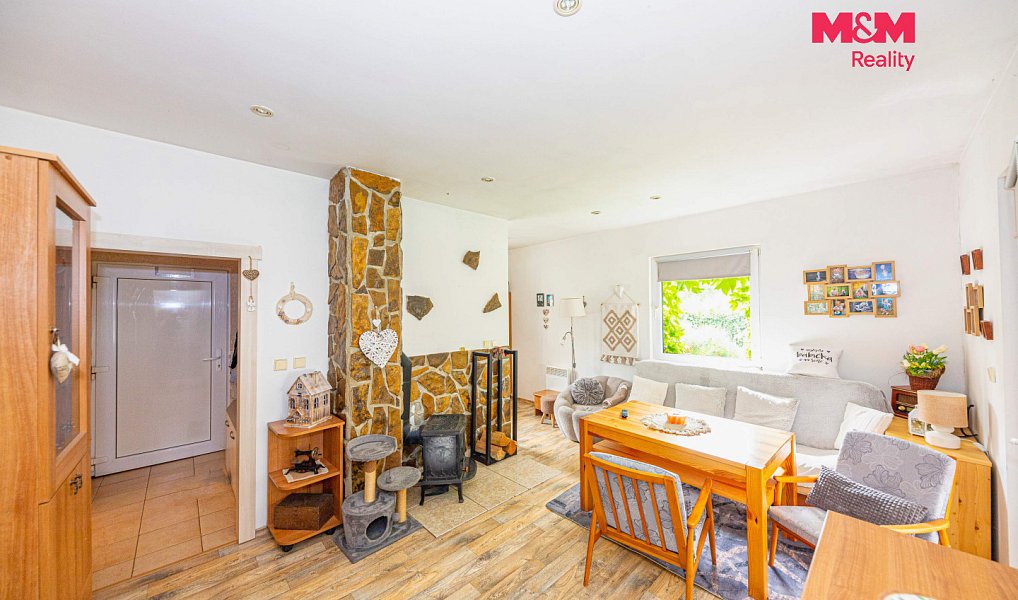 Prodej domu 50 m² s pozemkem 1 295 m², Močovice – náhled fotky 11