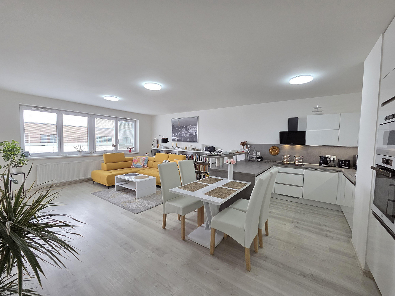 Prodej bytu 3+kk 100 m² – fotografie 2