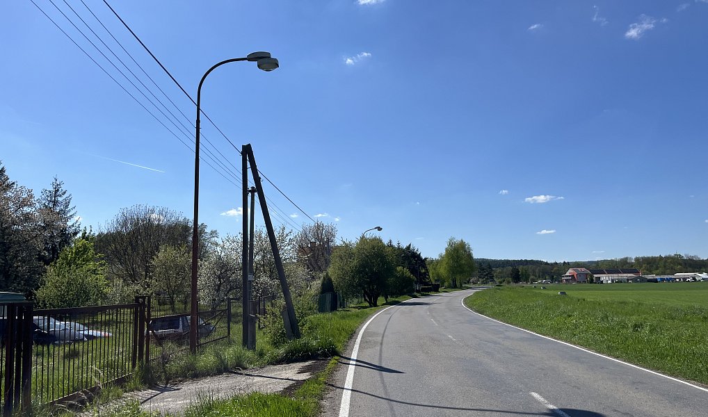 Prodej zahrady 860 m², Plumlov – náhled fotky 3