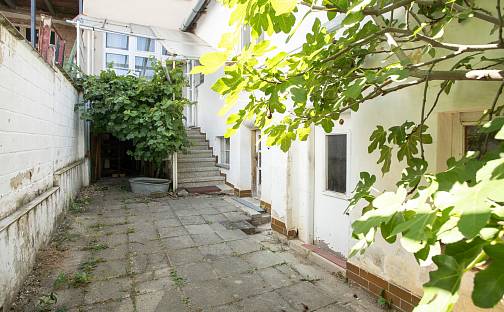 Prodej domu 180 m² s pozemkem 254 m², Bratří Kotrbů, Střelice, okres Brno-venkov