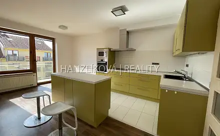 Pronájem bytu 3+kk 88 m²