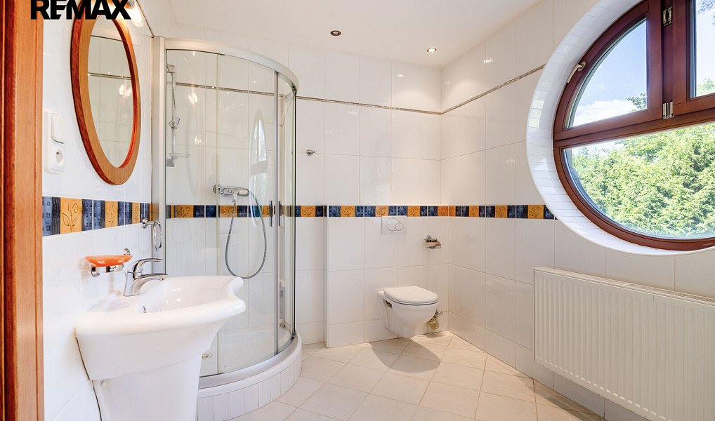 Prodej domu 358 m² s pozemkem 1 101 m², Praha – náhled fotky 20