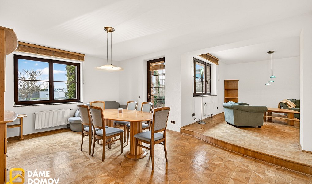 Prodej domu 250 m² s pozemkem 560 m², Zlín – náhled fotky 4