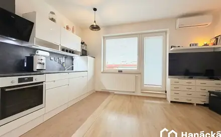 Prodej bytu 1+kk 36 m², Zborovská, Kroměříž