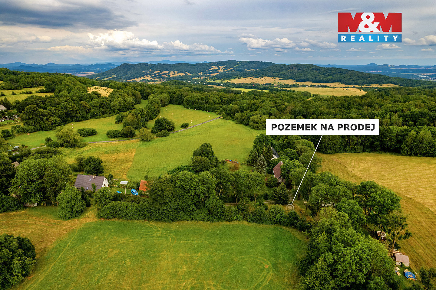 Prodej stavebního pozemku 770 m² – fotografie 3