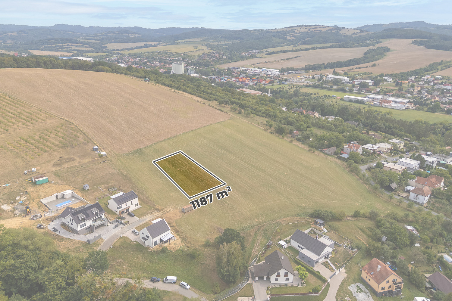 Prodej stavebního pozemku 1 187 m²