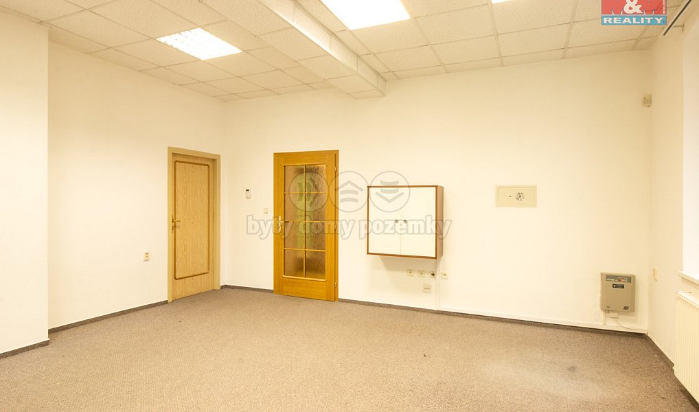 Pronájem kanceláře 30 m², Nový Bor – náhled fotky 3
