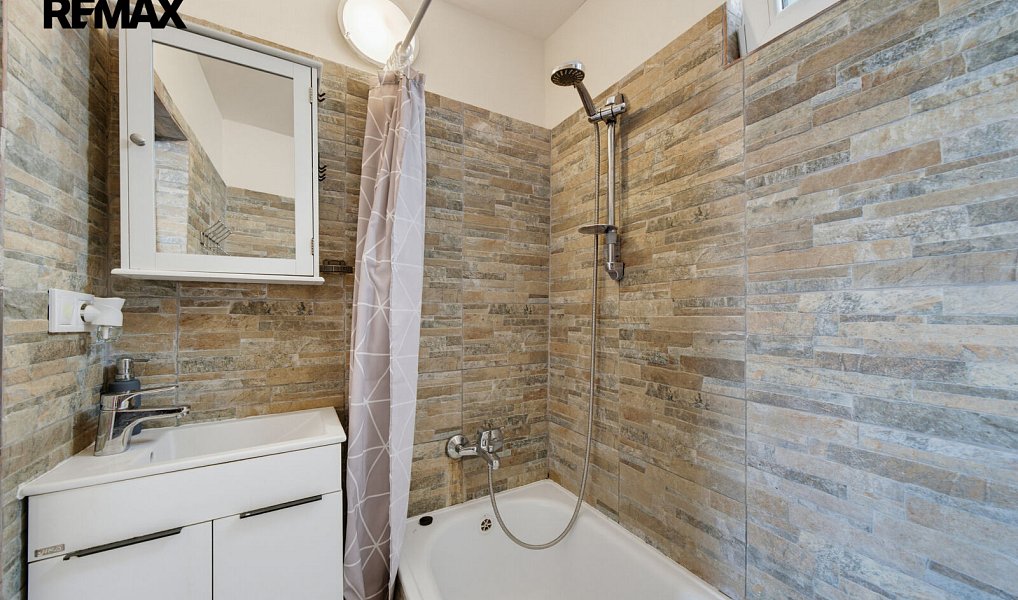 Prodej domu 112 m² s pozemkem 126 m², Roudnice nad Labem – náhled fotky 9