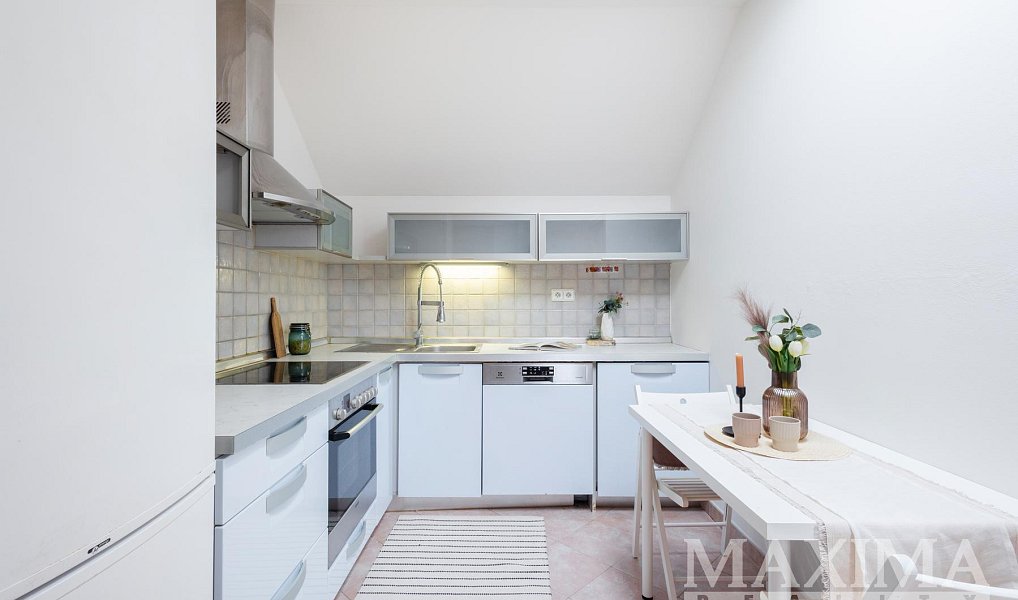 Prodej bytu 1+1 64 m², Praha – náhled fotky 7