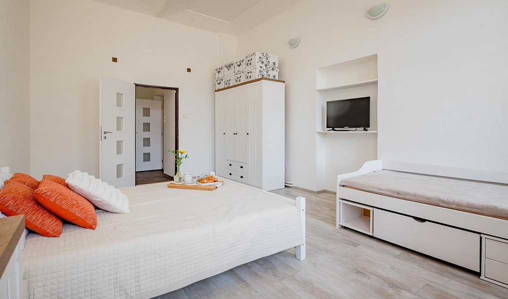 Prodej bytu 2+1 119 m², Trutnov – náhled fotky 8