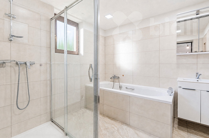 Prodej domu 110 m² s pozemkem 1 429 m² — photo 4