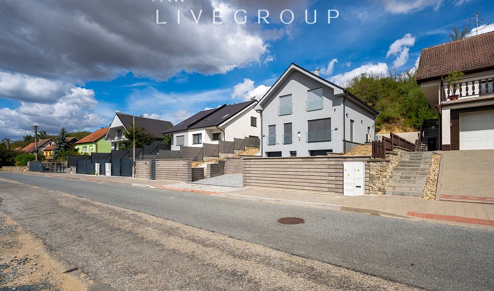 Prodej domu 183 m² s pozemkem 665 m², Němčičky – náhled fotky 9