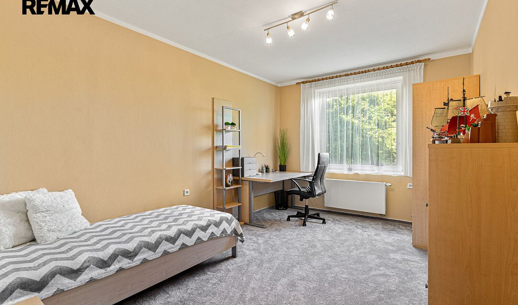 Prodej domu 186 m² s pozemkem 1 033 m², Uhlířské Janovice – náhled fotky 9