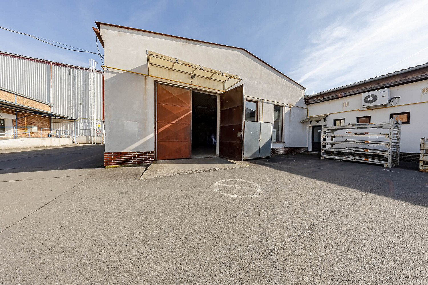 Pronájem skladovacích prostor 242 m² – fotografie 4