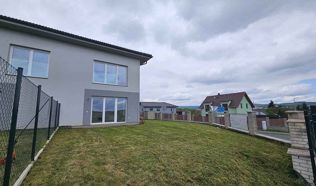 Prodej domu 135 m² s pozemkem 177 m², Stará Huť – náhled fotky 3