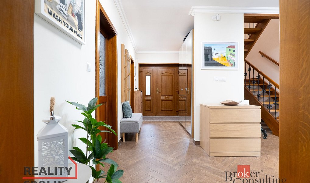 Prodej domu 288 m² s pozemkem 867 m², Kly – náhled fotky 13