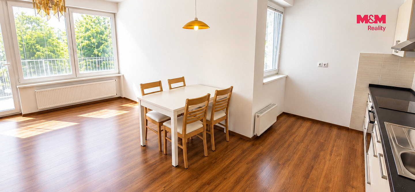 Pronájem bytu 2+kk 57 m² – fotografie 3
