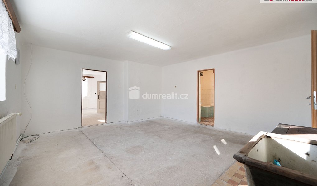 Prodej domu 486 m² s pozemkem 2 814 m², Psárov – náhled fotky 14