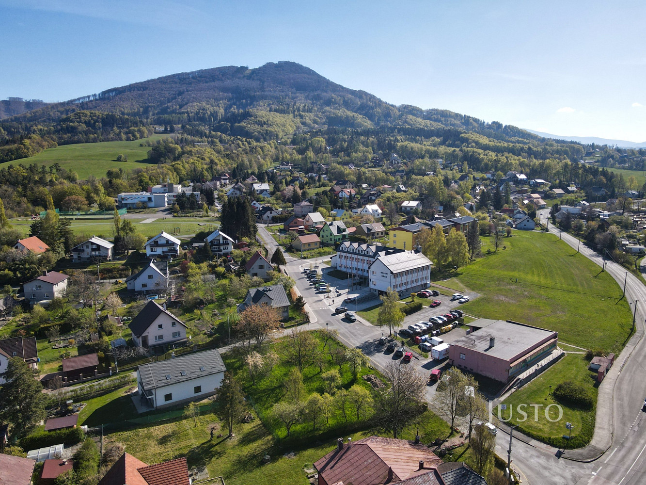 Prodej stavebního pozemku 1 206 m² – fotografie 2