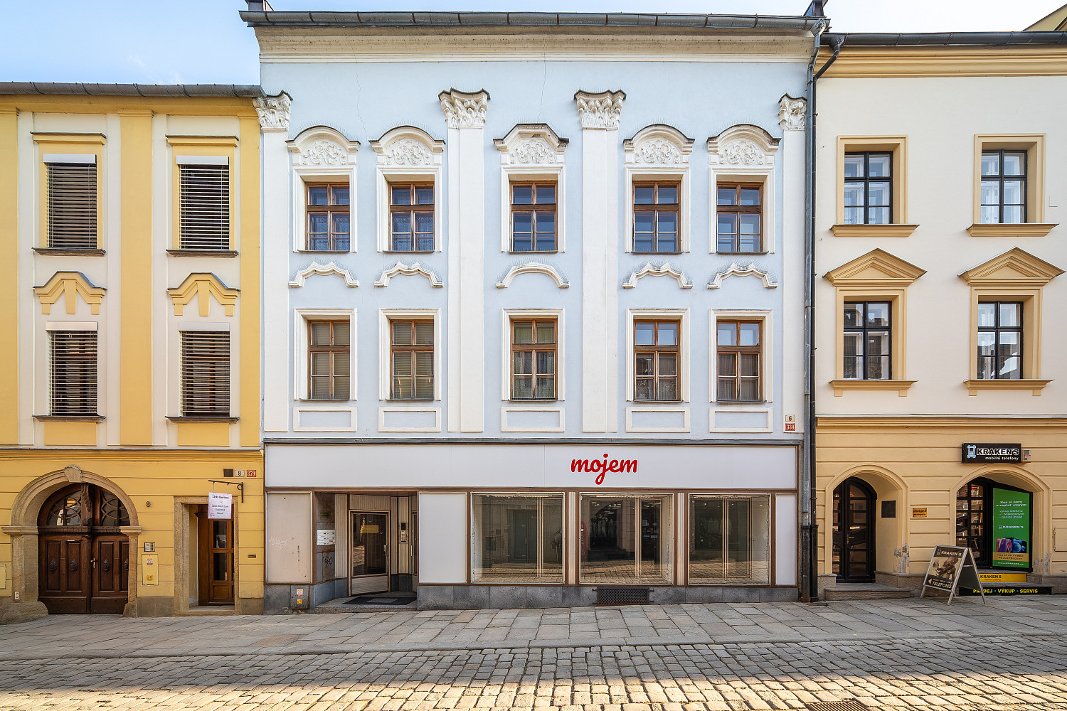 Prodej nájemního domu, činžáku 700 m² — photo 3
