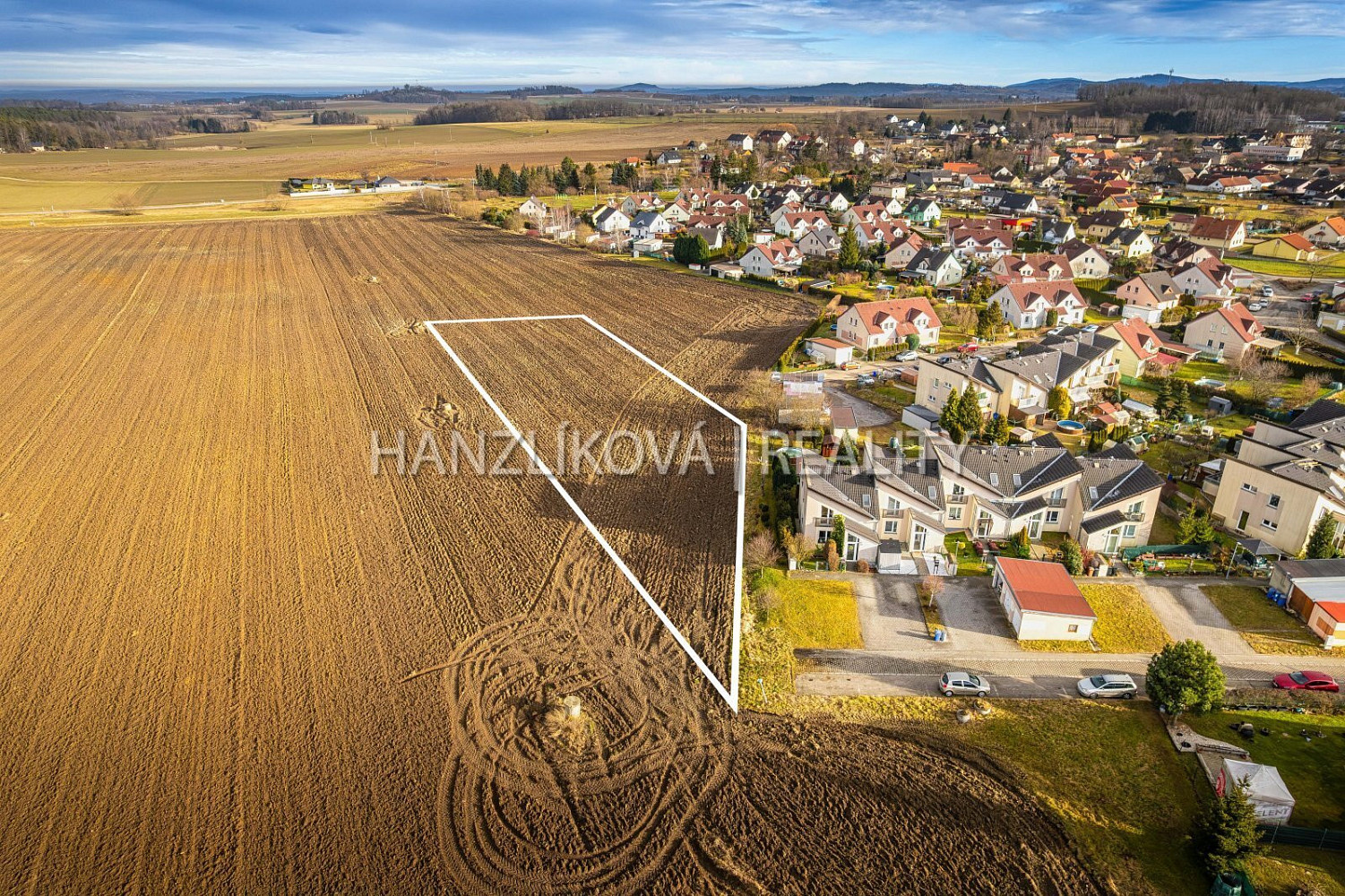 Prodej stavebního pozemku 2 948 m² – fotografie 3
