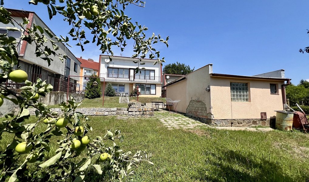 Prodej domu 160 m² s pozemkem 627 m², Rousínov – náhled fotky 3