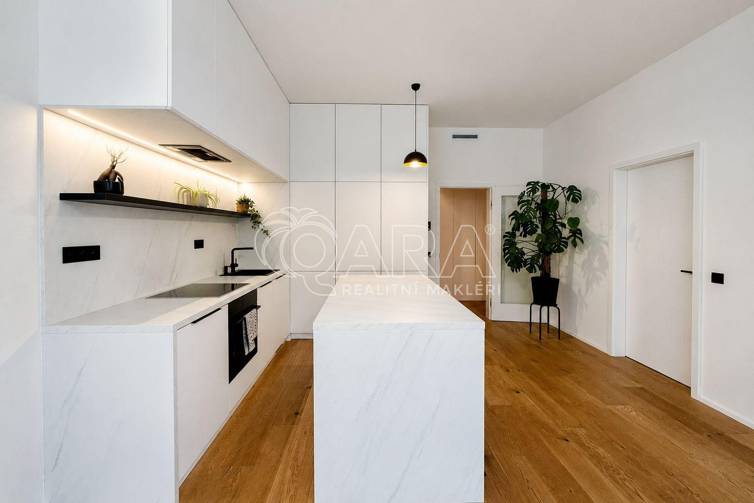 Pronájem bytu 2+kk 62 m² – pohled 4