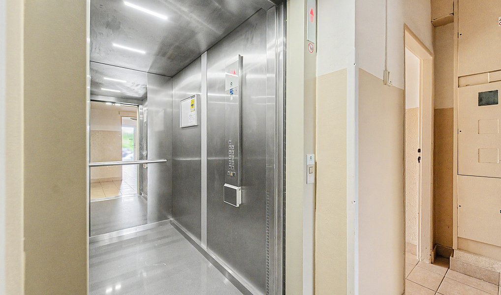 Prodej bytu 1+kk 30 m², Praha – náhled fotky 11