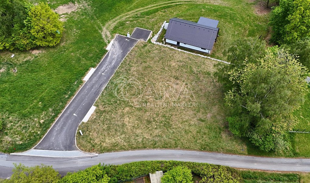 Prodej stavebního pozemku 1 109 m², Omlenice – náhled fotky 9