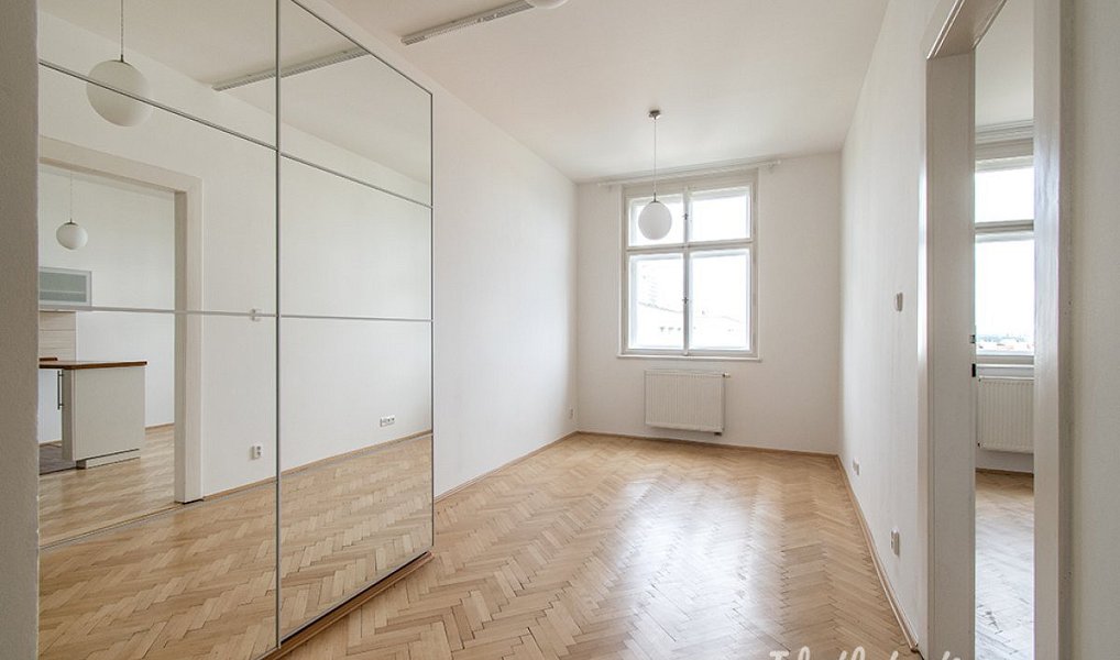 Pronájem bytu 2+kk 47 m², Praha – náhled fotky 9