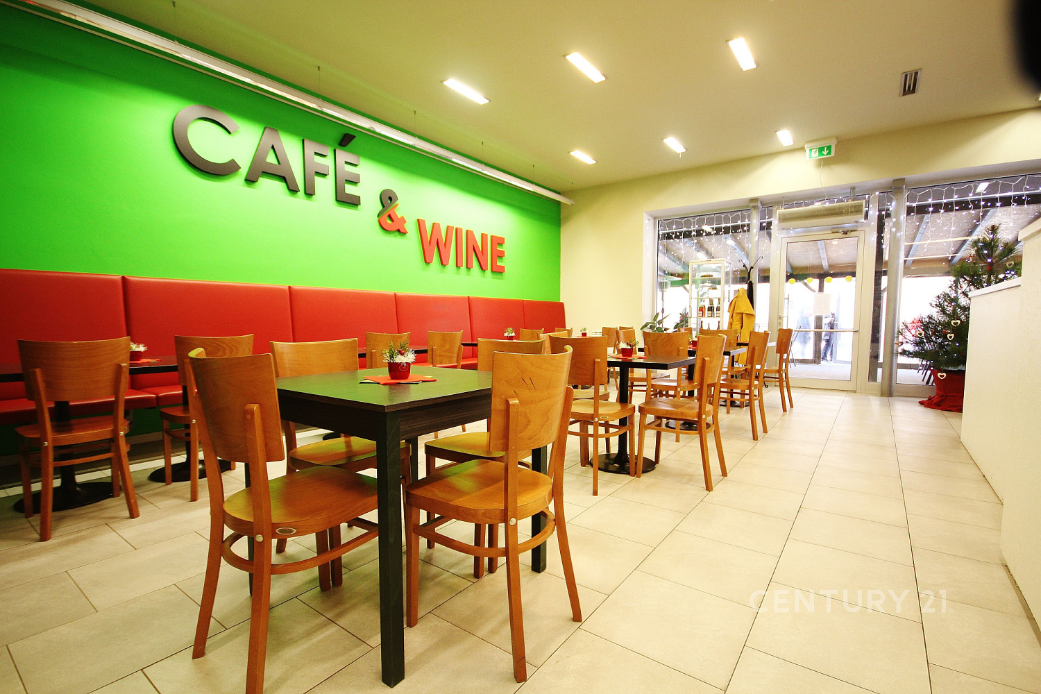 Pronájem restaurace 200 m² — photo 2