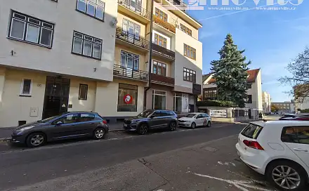 Prodej obchodních prostor 73 m², Za Pasáží, Pardubice - Zelené Předměstí