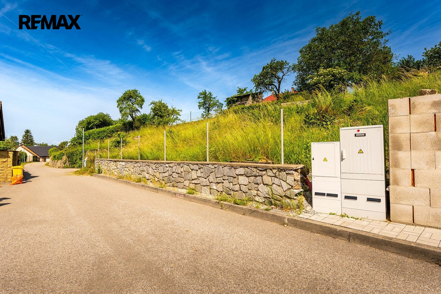 Prodej stavebního pozemku 759 m² – fotografie 4