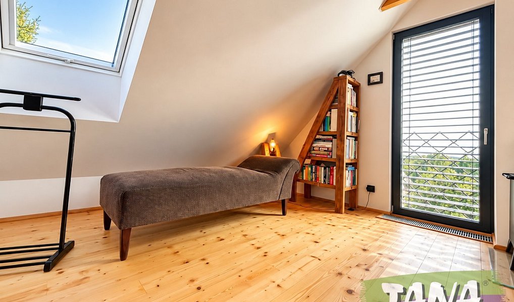 Prodej domu 310 m² s pozemkem 2 676 m², Úhlejov – náhled fotky 15