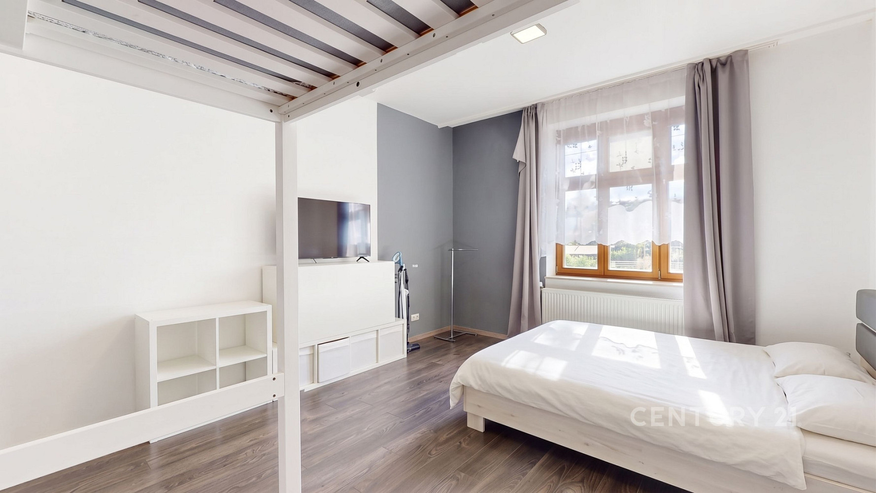 Pronájem bytu 2+kk 52 m² – fotografie 2