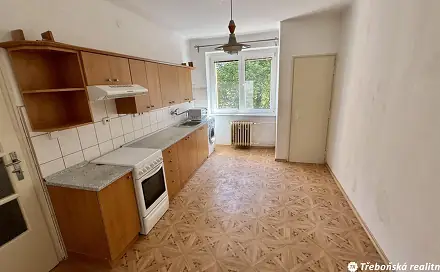 Prodej bytu 2+1 52 m², Nádražní, Třeboň - Třeboň II, okres Jindřichův Hradec