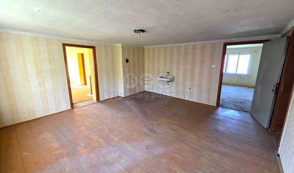 Prodej domu 238 m² s pozemkem 3 800 m², Fulnek – náhled fotky 4