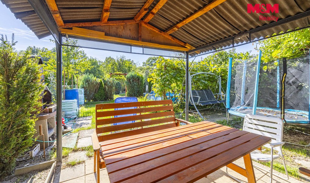 Prodej zahrady 185 m², Rybitví – náhled fotky 16