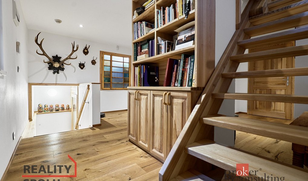 Prodej domu 231 m² s pozemkem 2 229 m², Nejdek – náhled fotky 45