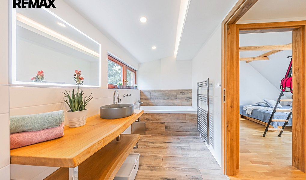 Prodej domu 101 m² s pozemkem 3 079 m², Loučeň – náhled fotky 28