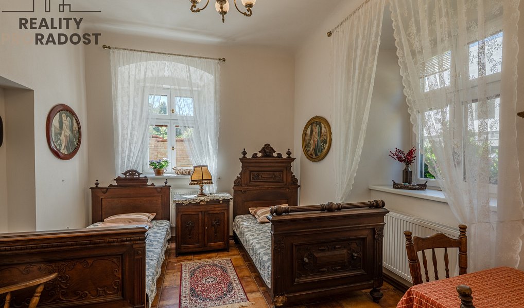 Prodej domu 292 m² s pozemkem 1 719 m², Kučerov – náhled fotky 20