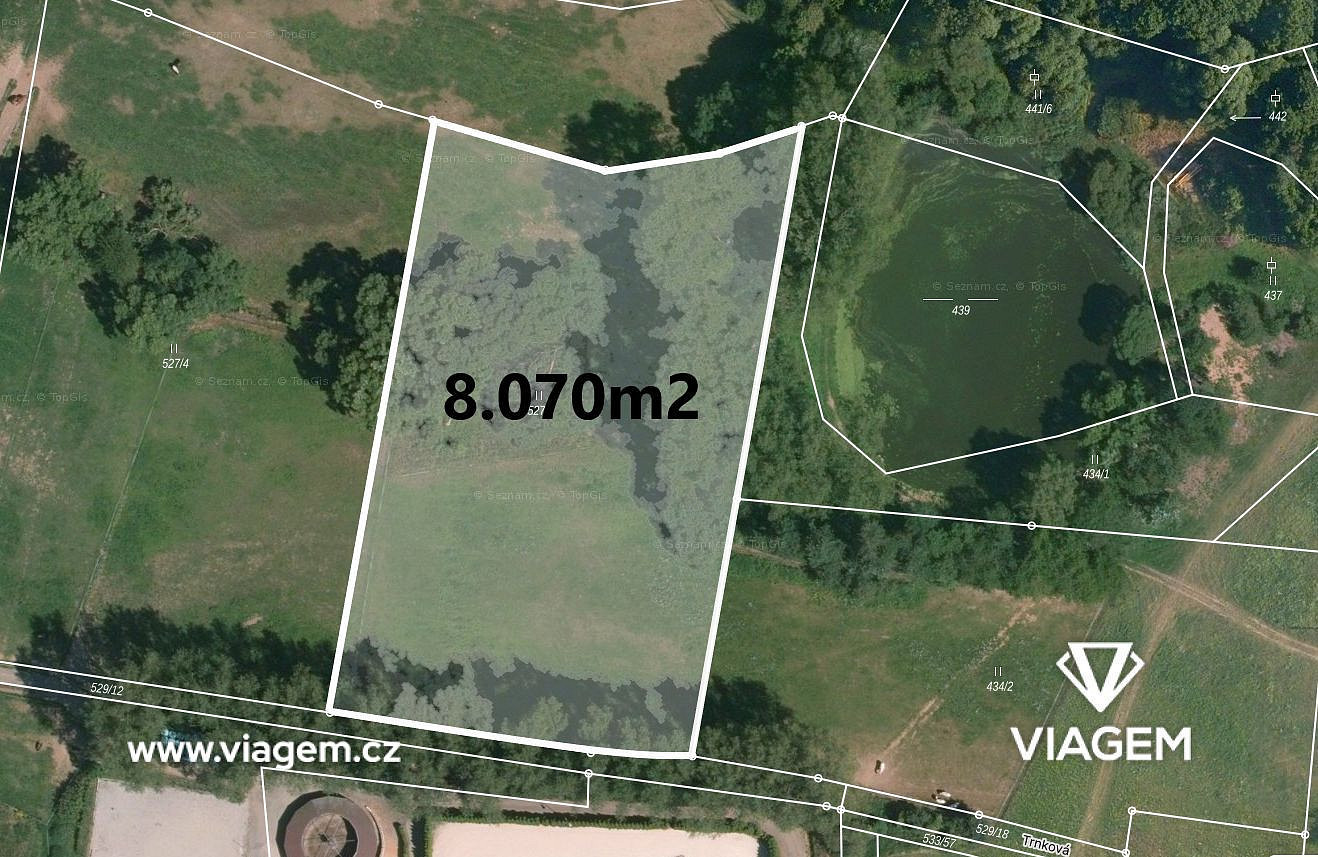 Prodej pole 2 690 m²
