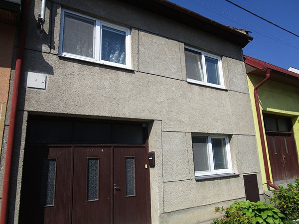 Prodej domu 183 m² – pohled 2