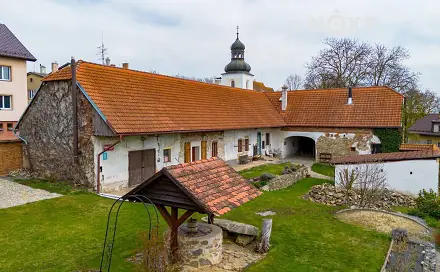 Prodej domu 560 m² s pozemkem 3 596 m², Chrášťany, okres České Budějovice