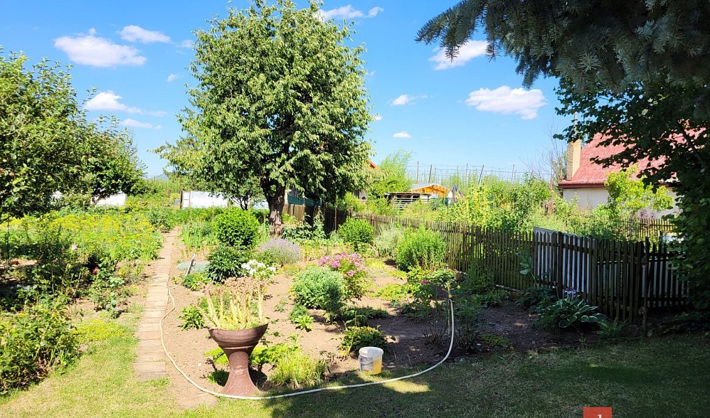 Prodej zahrady 305 m², Postoloprty – náhled fotky 2