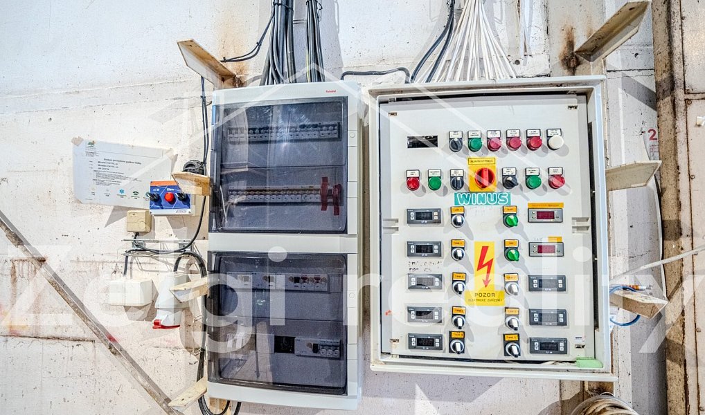 Pronájem skladovacích prostor 355 m², Dubňany – náhled fotky 8