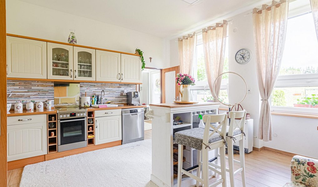 Prodej domu 358 m² s pozemkem 520 m², Slabce – náhled fotky 11
