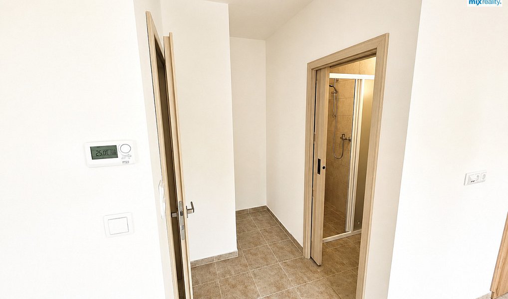 Prodej bytu 1+kk 34 m², Klatovy – náhled fotky 5