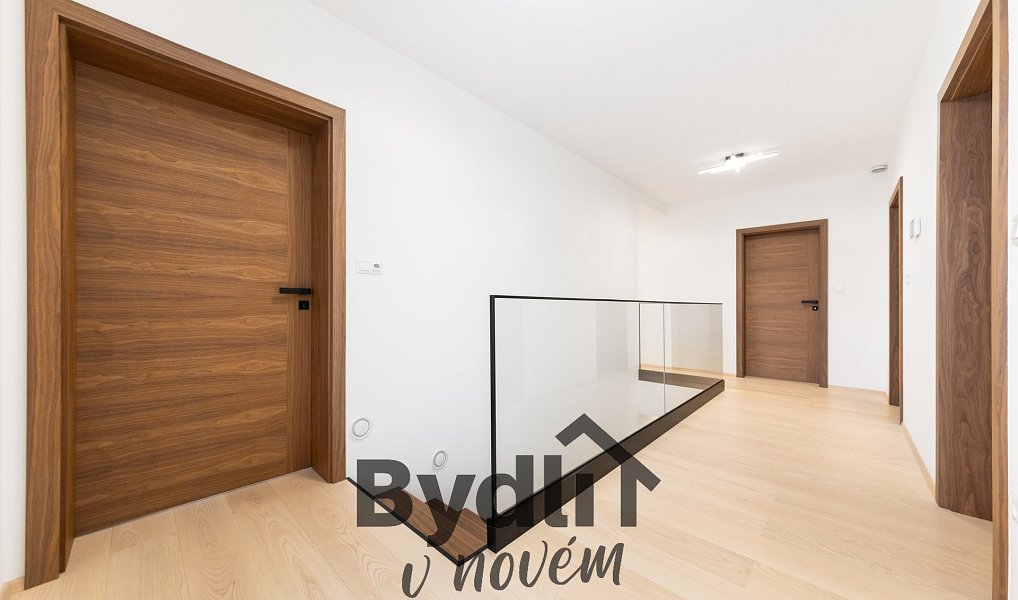 Prodej domu 192 m² s pozemkem 959 m², Zastávka – náhled fotky 36